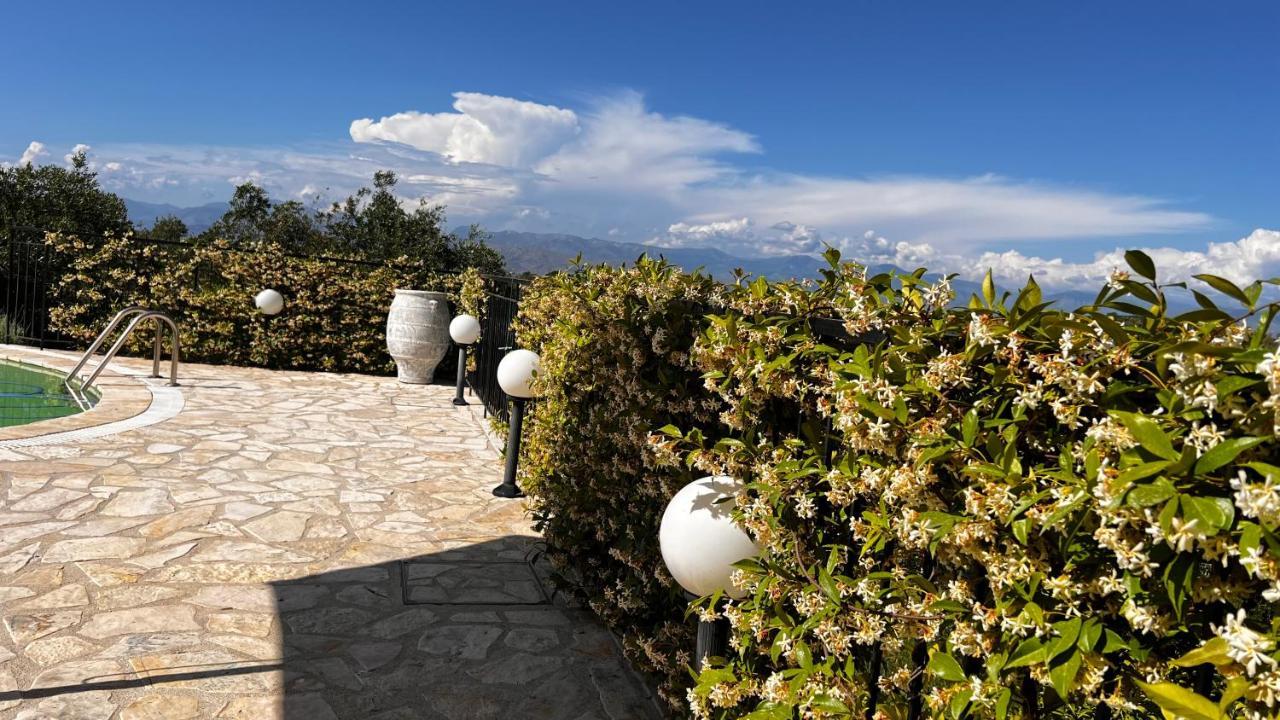 Villa Sania Kassiopi Exterior foto
